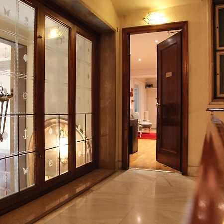 Petit Hotel Barselona Dış mekan fotoğraf